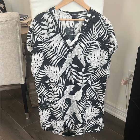 Tahari Tropical Swimsuit Cover Up Black and White Floral Print Size M - Picture 3 of 13